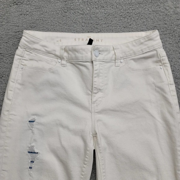 White House Black Market Jeans Womens 4 White Straight Distressed Ripped Cropped - Picture 2 of 15